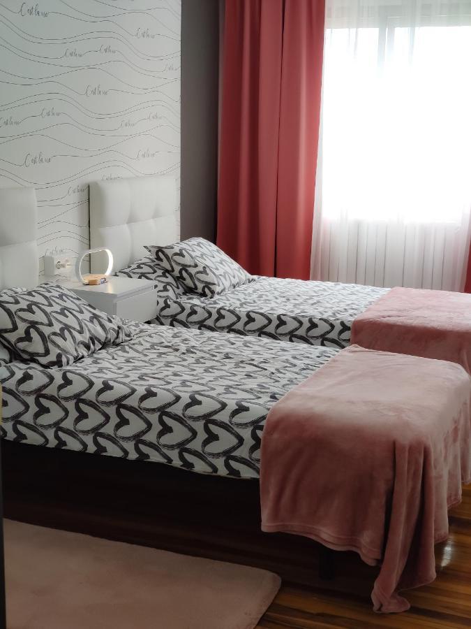 Vivienda Turistica Mou Apartment อาร์ซูอา ภายนอก รูปภาพ