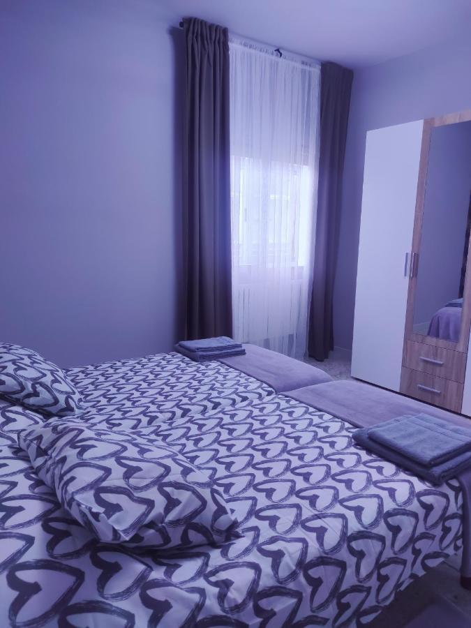 Vivienda Turistica Mou Apartment อาร์ซูอา ภายนอก รูปภาพ