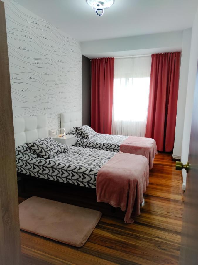 Vivienda Turistica Mou Apartment อาร์ซูอา ภายนอก รูปภาพ