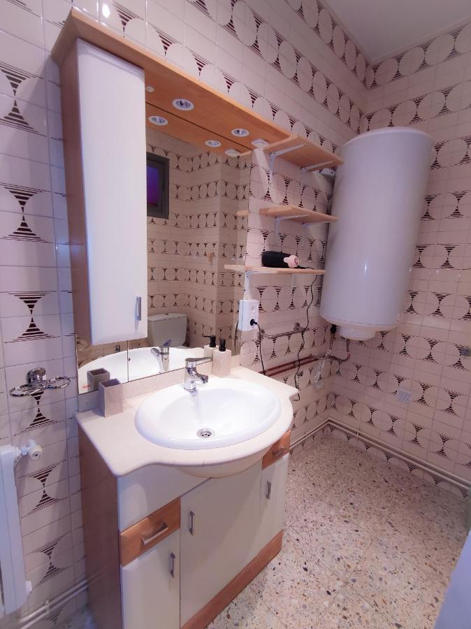 Vivienda Turistica Mou Apartment อาร์ซูอา ภายนอก รูปภาพ